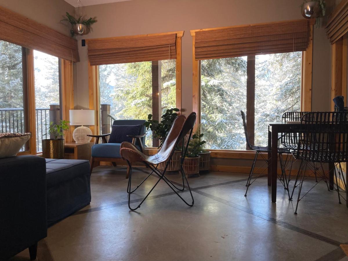 Blanchard Mountain Bnb 캔모어 외부 사진